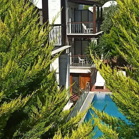 Lejlighedshotel Stone House 4*