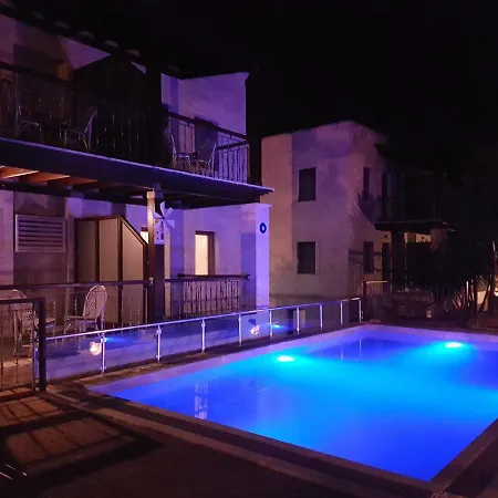 Bodrum Stone House Pansiyon Aparthotel 4*