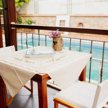 Bodrum Stone House Pansiyon 4*