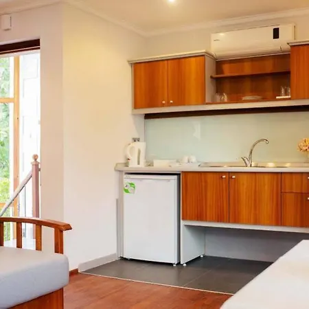 Stone House Aparthotel