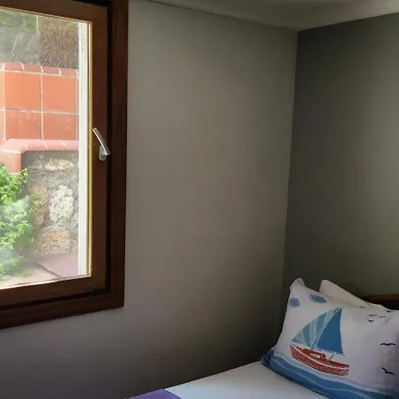 Stone House Aparthotel 3*