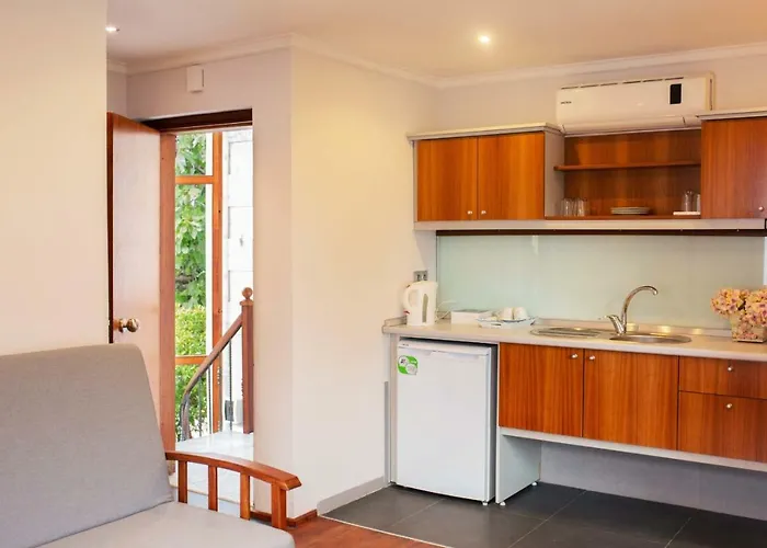 アパートホテル Stone House